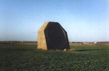 [Picture of the Kilnsea mirror from the south]