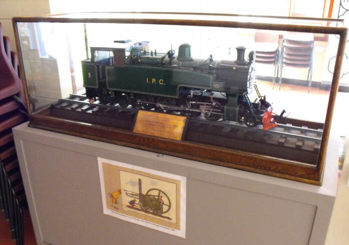 Model of Hudswell Clarke steam loco built for Iraq