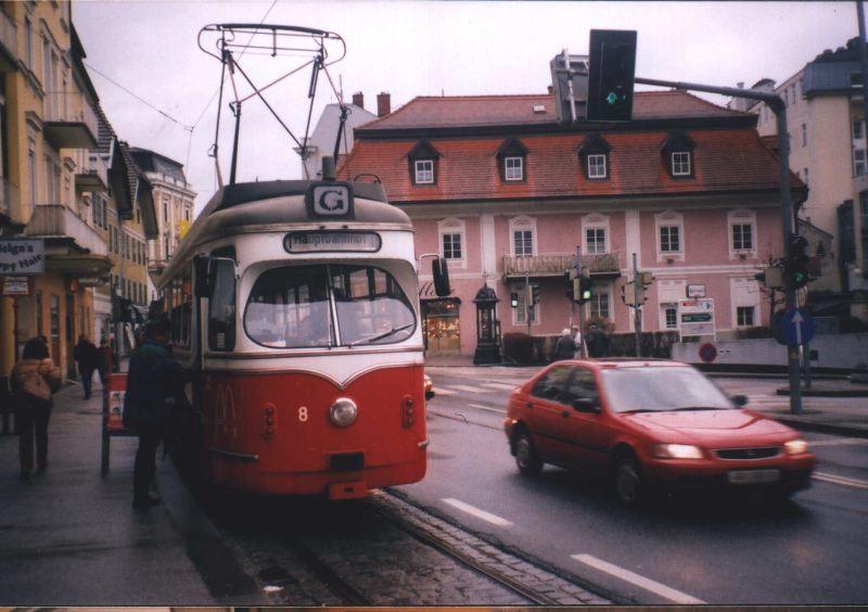 Franz-Josef Platz tram terminus.